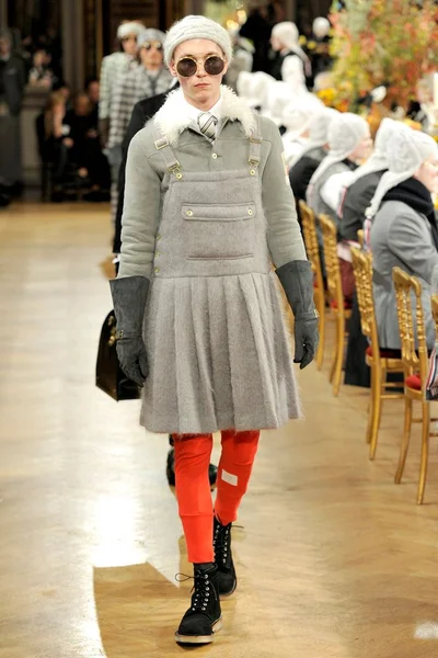 Look 33